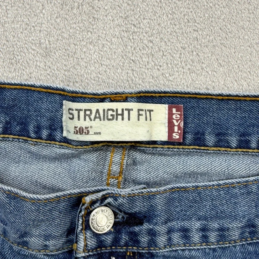 Levi's 505 Straight Fit Jeans Mens 46x34 Blue Medium Wash Denim Classic Casual